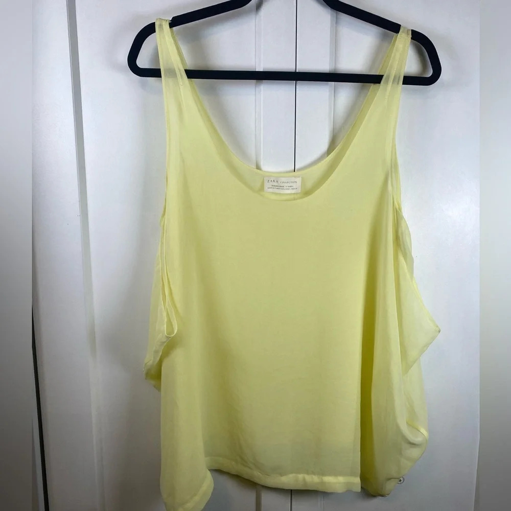 💚 Zara - Yellow chiffon style lightly layered sleeveless top - large